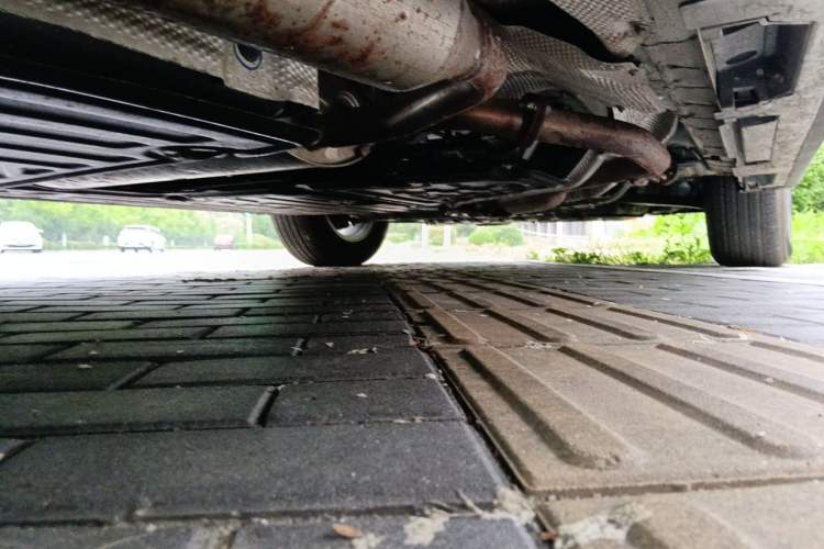Used Toyota Granvia 2024 2.5L Hybrid Comfort Edition Chassis Rear Right