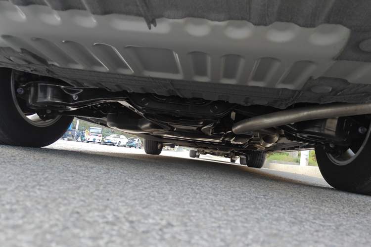 Used Toyota Granvia 2024 2.5L Hybrid Comfort Edition Chassis Rear