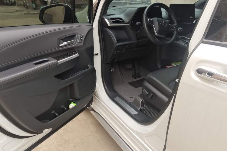 Used Toyota Granvia 2024 2.5L Hybrid Prestige PLUS Four-Wheel Drive Version Driver Seat