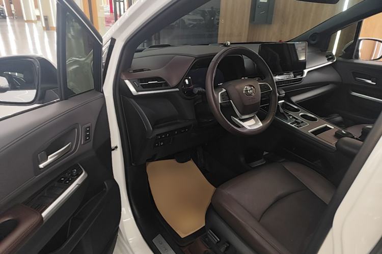 Used Toyota Granvia 2024 2.5L Hybrid Prestige PLUS Four-Wheel Drive Version Driver Seat