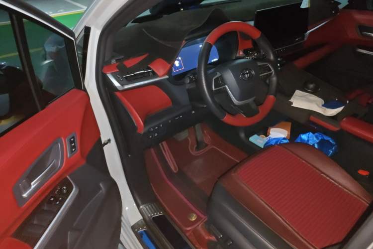 Used Toyota Granvia 2024 2.5L Hybrid Luxury Edition Driver Seat