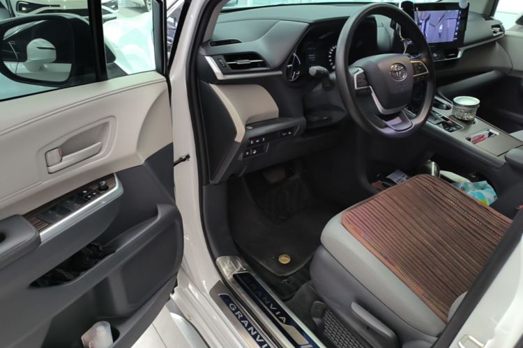 Used Toyota Granvia 2024 2.5L Hybrid Comfort Edition Driver Seat