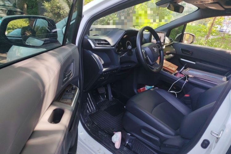 Used Toyota Granvia 2024 2.5L Hybrid Luxury Edition Driver Seat