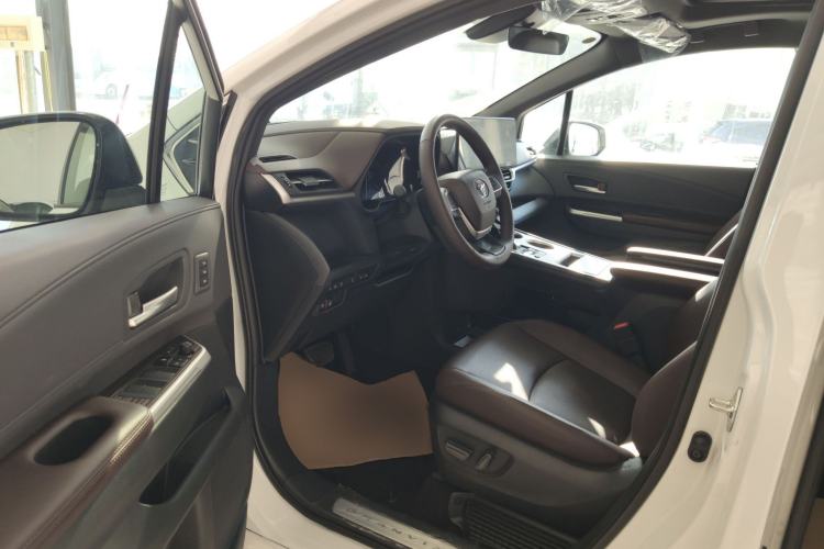 Used Toyota Granvia 2024 2.5L Hybrid Prestige PLUS Four-Wheel Drive Version Driver Seat