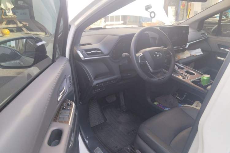 Used Toyota Granvia 2024 2.5L Hybrid Prestige PLUS Edition Driver Seat