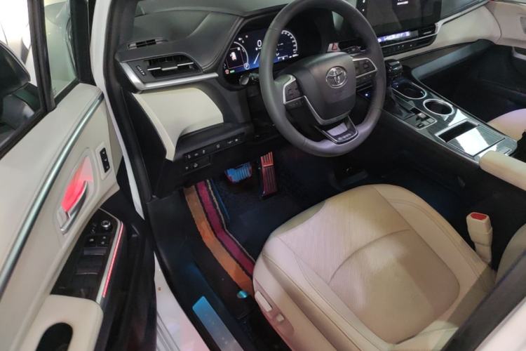 Used Toyota Granvia 2024 2.5L Hybrid Prestige ULTRA Edition Driver Seat