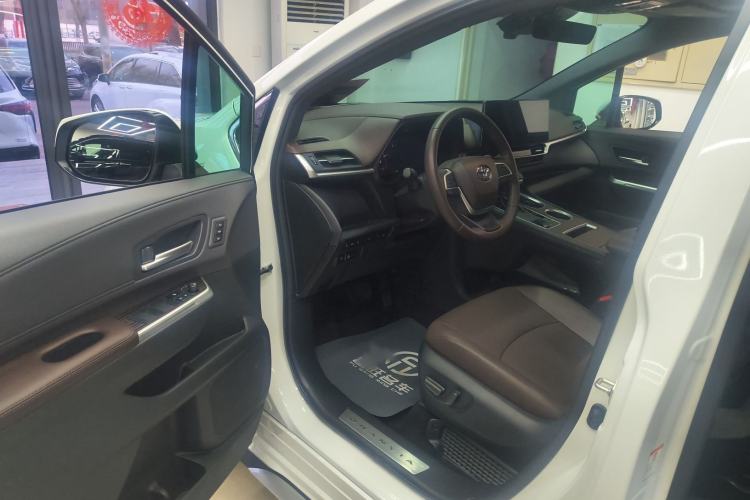 Used Toyota Granvia 2024 2.5L Hybrid Prestige PLUS Four-Wheel Drive Version Driver Seat