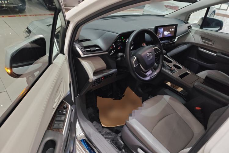 Used Toyota Granvia 2024 2.5L Hybrid Comfort Edition Driver Seat