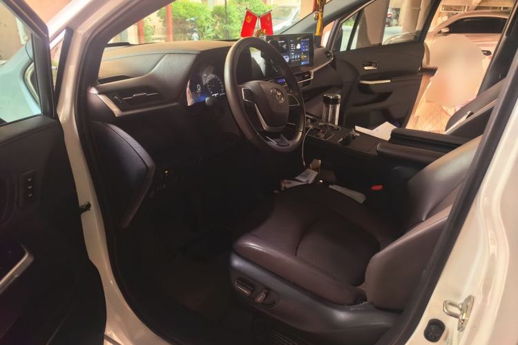 Used Toyota Granvia 2024 2.5L Hybrid Prestige PLUS Four-Wheel Drive Version Driver Seat