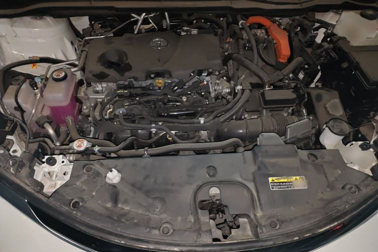 Used Toyota Granvia 2024 2.5L Hybrid Prestige PLUS Four-Wheel Drive Version Engine Bay
