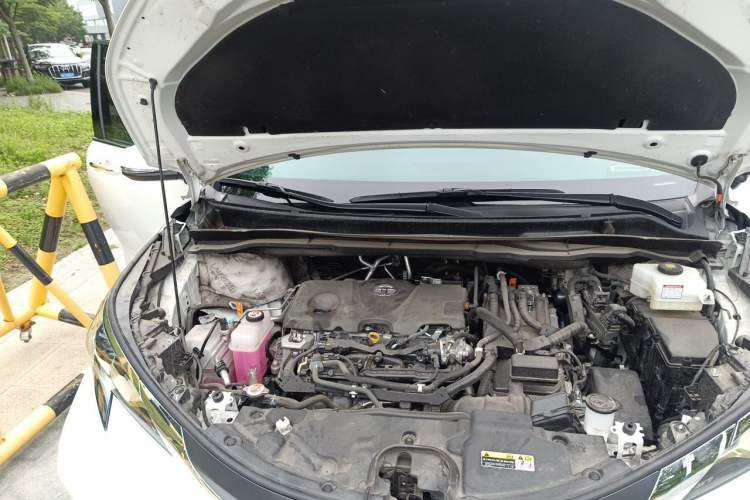 Used Toyota Granvia 2024 2.5L Hybrid Comfort Edition Engine Bay