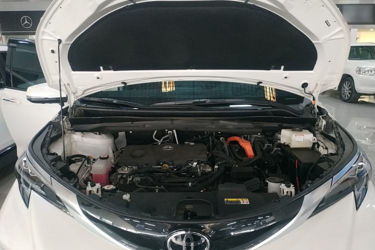 Used Toyota Granvia 2024 2.5L Hybrid Prestige PLUS Four-Wheel Drive Version Engine Bay
