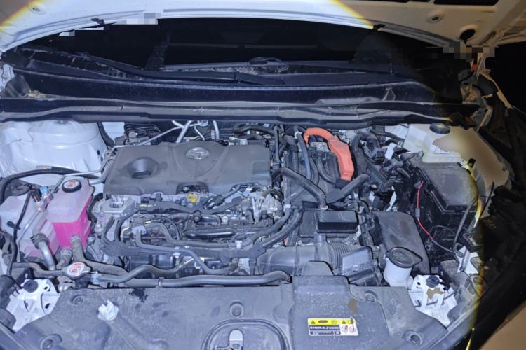 Used Toyota Granvia 2024 2.5L Hybrid Prestige PLUS Four-Wheel Drive Version Engine Bay