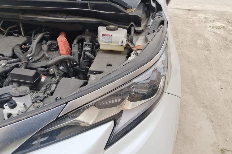 Used Toyota Granvia 2024 2.5L Hybrid Prestige PLUS Four-Wheel Drive Version Engine Bay Left