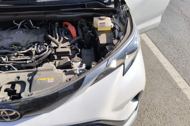 Used Toyota Granvia 2024 2.5L Hybrid Prestige PLUS Four-Wheel Drive Version Engine Bay Left