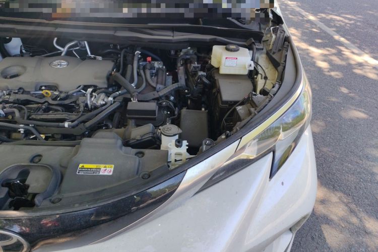 Used Toyota Granvia 2024 2.5L Hybrid Luxury Edition Engine Bay Left