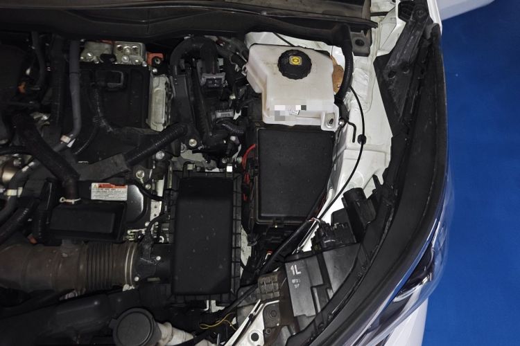 Used Toyota Granvia 2024 2.5L Hybrid Comfort Edition Engine Bay Left