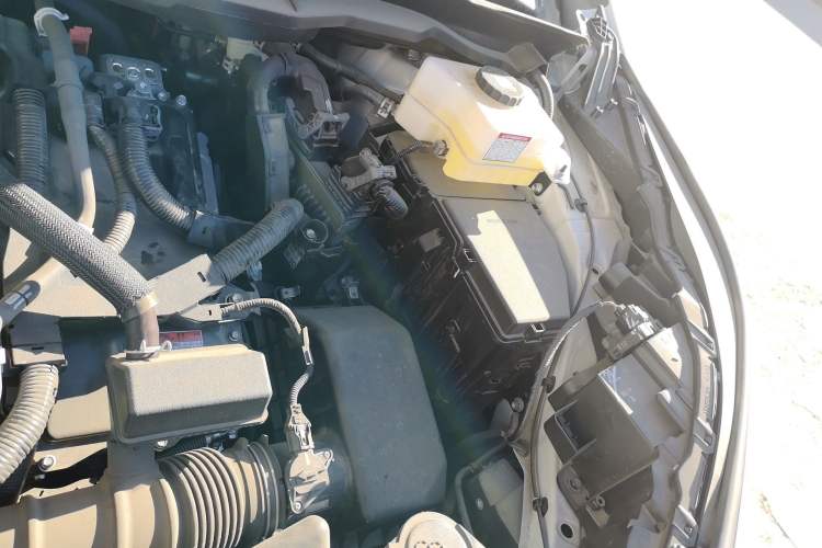 Used Toyota Granvia 2024 2.5L Hybrid Prestige ULTRA Edition Engine Bay Left