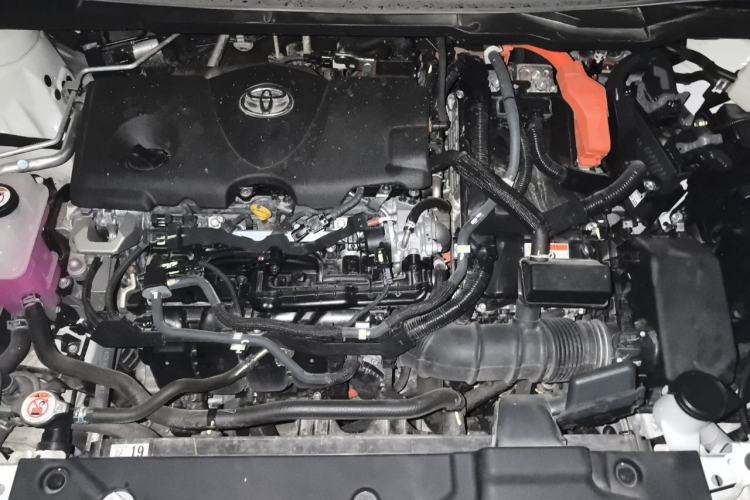 Used Toyota Granvia 2024 2.5L Hybrid Prestige PLUS Four-Wheel Drive Version Engine Bay