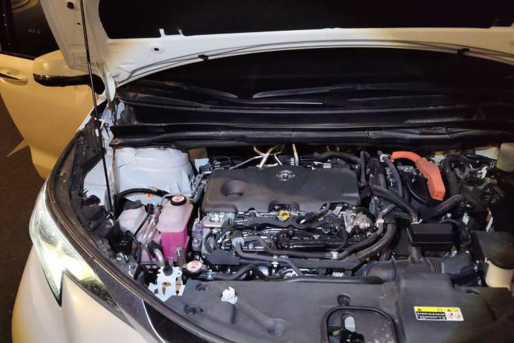 Used Toyota Granvia 2024 2.5L Hybrid Prestige PLUS Four-Wheel Drive Version Engine Bay Right