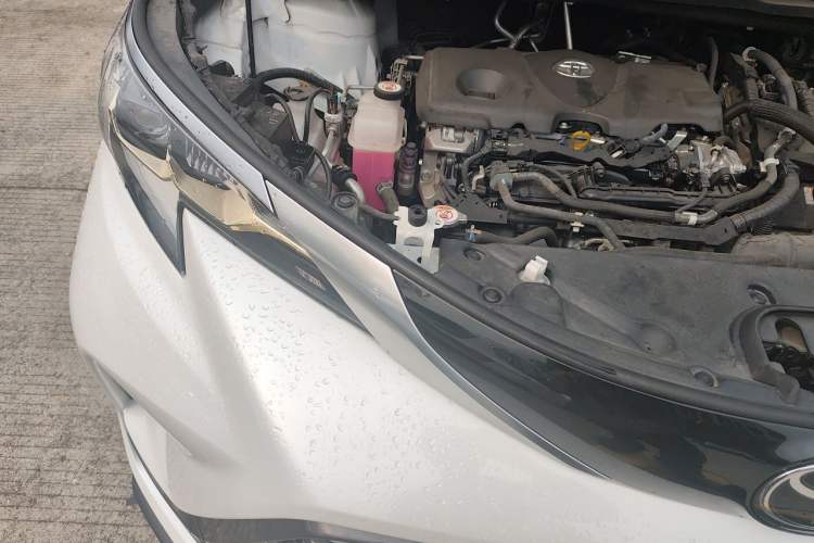 Used Toyota Granvia 2024 2.5L Hybrid Prestige ULTRA Edition Engine Bay Right