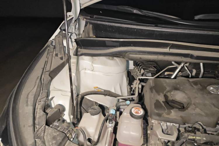 Used Toyota Granvia 2024 2.5L Hybrid Prestige PLUS Edition Engine Bay Right