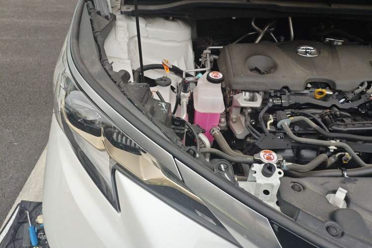 Used Toyota Granvia 2024 2.5L Hybrid Prestige ULTRA Edition Engine Bay Right