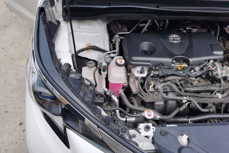 Used Toyota Granvia 2024 2.5L Hybrid Comfort Edition Engine Bay Right