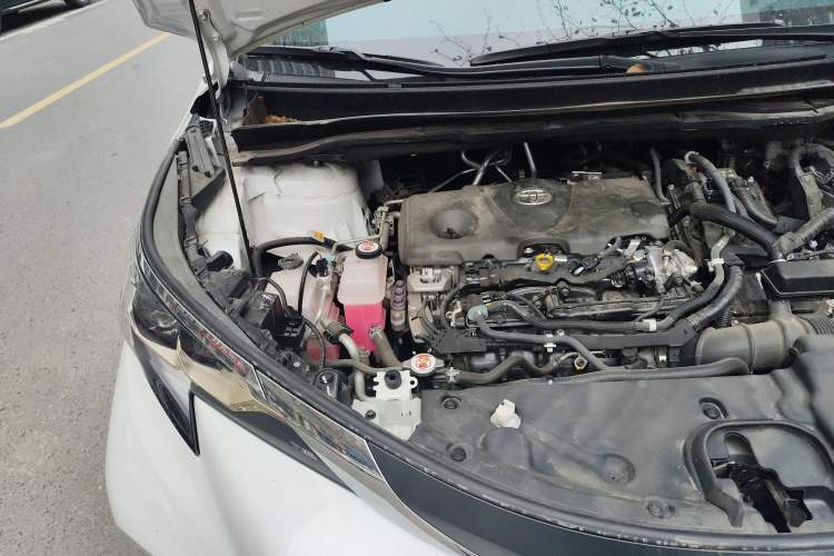 Used Toyota Granvia 2024 2.5L Hybrid Comfort Edition Engine Bay Right