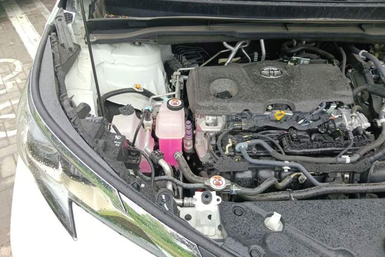 Used Toyota Granvia 2024 2.5L Hybrid Comfort Edition Engine Bay Right