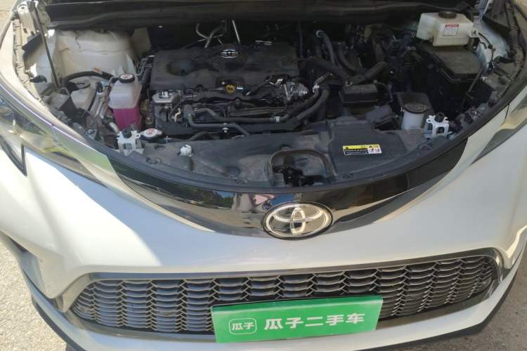 Used Toyota Granvia 2024 2.5L Hybrid Luxury Edition Engine Bay