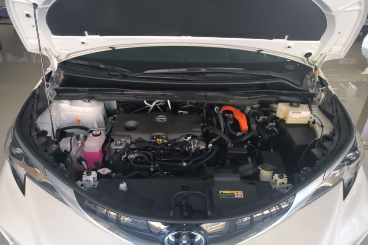 Used Toyota Granvia 2024 2.5L Hybrid Prestige PLUS Four-Wheel Drive Version Engine Bay