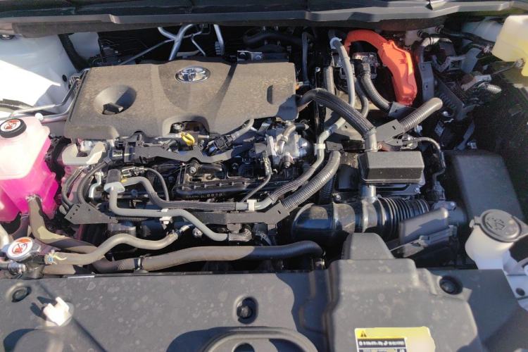 Used Toyota Granvia 2024 2.5L Hybrid Prestige PLUS Four-Wheel Drive Version Engine Bay