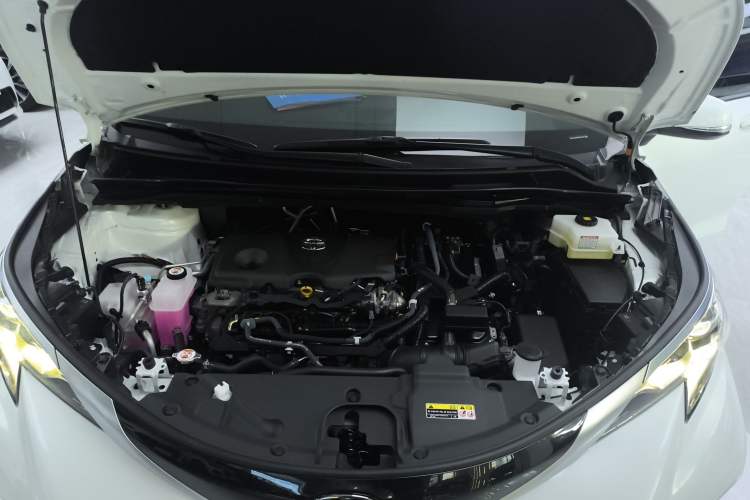 Used Toyota Granvia 2024 2.5L Hybrid Luxury Edition Engine Bay