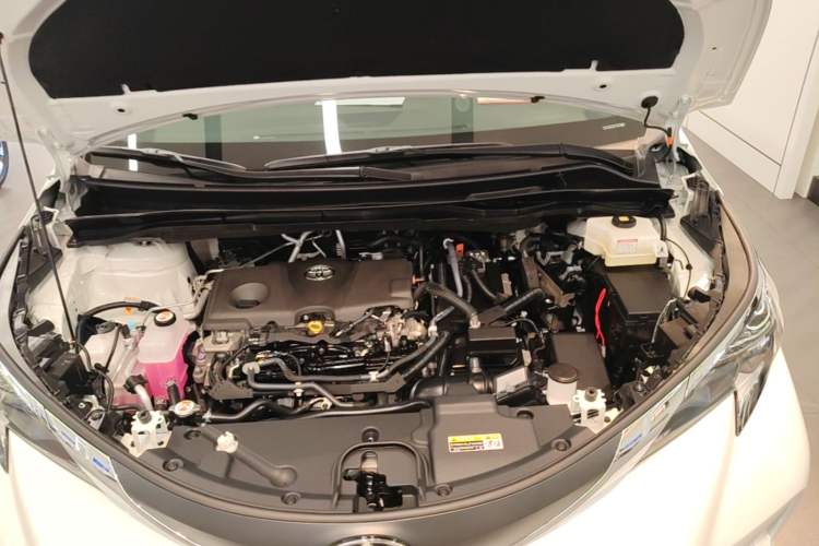 Used Toyota Granvia 2024 2.5L Hybrid Comfort Edition Engine Bay