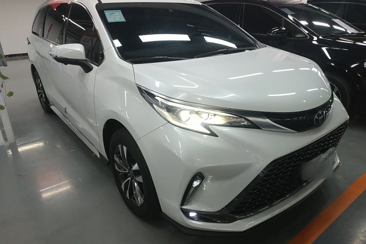 Used Toyota Granvia 2024 2.5L Hybrid Prestige PLUS Four-Wheel Drive Version Exterior 1