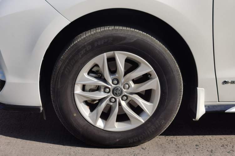 Used Toyota Granvia 2024 2.5L Hybrid Comfort Edition Exterior 1
