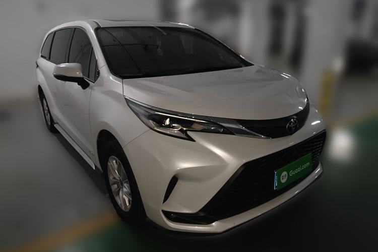 Used Toyota Granvia 2024 2.5L Hybrid Comfort Edition Exterior 2
