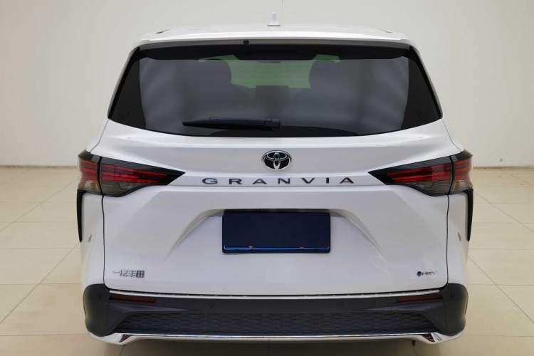 Used Toyota Granvia 2024 2.5L Hybrid Comfort Edition Exterior 2