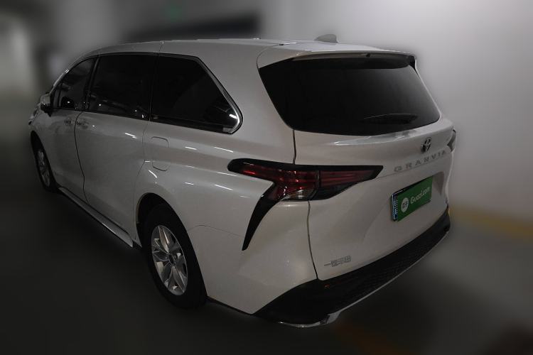 Used Toyota Granvia 2024 2.5L Hybrid Comfort Edition Exterior 3