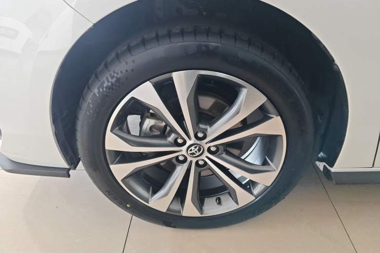 Used Toyota Granvia 2024 2.5L Hybrid Comfort Edition Exterior 4