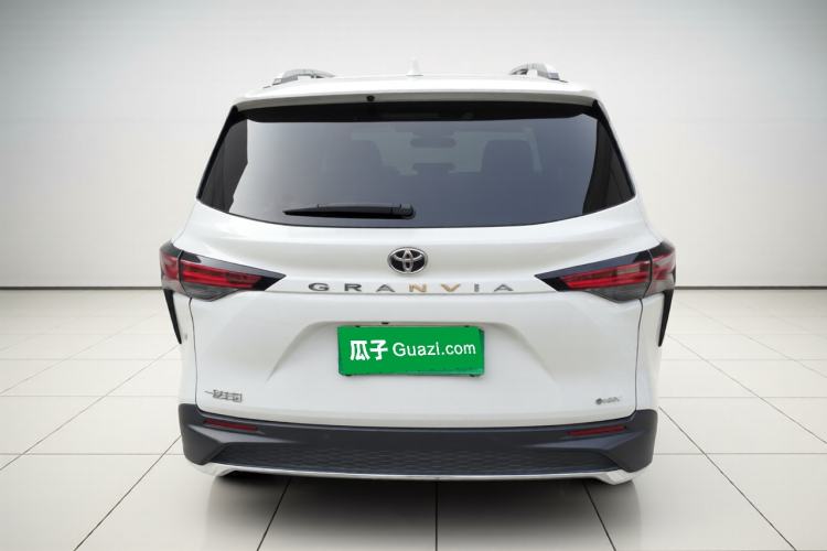Used Toyota Granvia 2024 2.5L Hybrid Comfort Edition Exterior 4