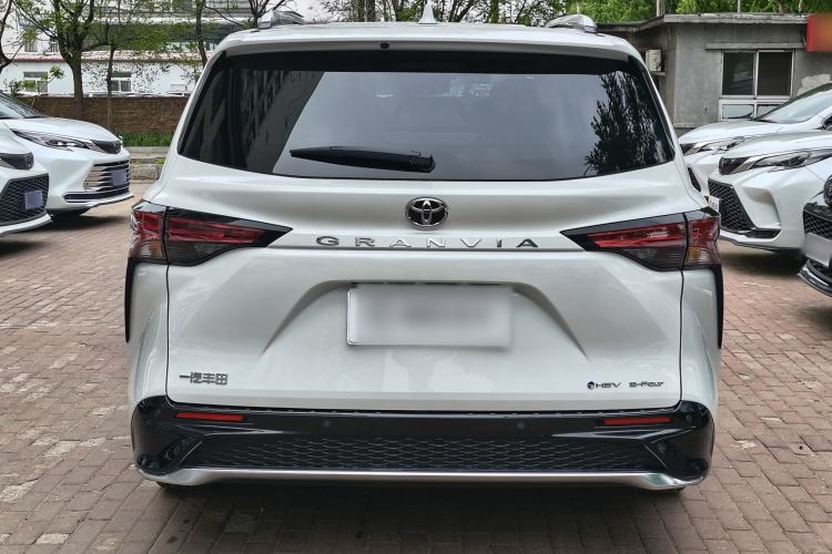 Used Toyota Granvia 2024 2.5L Hybrid Prestige PLUS Four-Wheel Drive Version Exterior 4