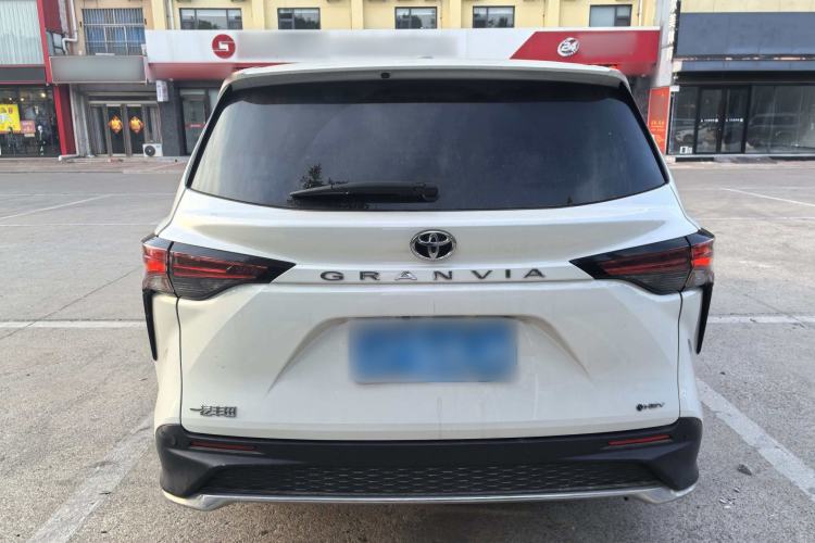 Used Toyota Granvia 2024 2.5L Hybrid Comfort Edition Exterior 4