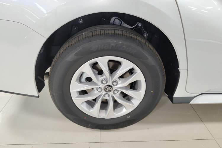 Used Toyota Granvia 2024 2.5L Hybrid Comfort Edition Exterior 5