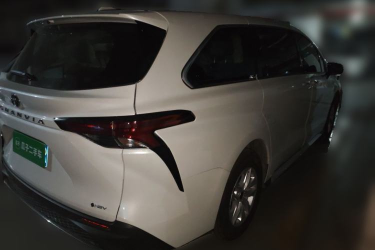 Used Toyota Granvia 2024 2.5L Hybrid Comfort Edition Exterior 5