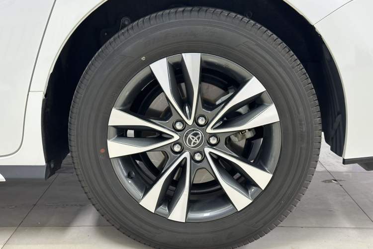 Used Toyota Granvia 2024 2.5L Hybrid Prestige PLUS Four-Wheel Drive Version Exterior 5