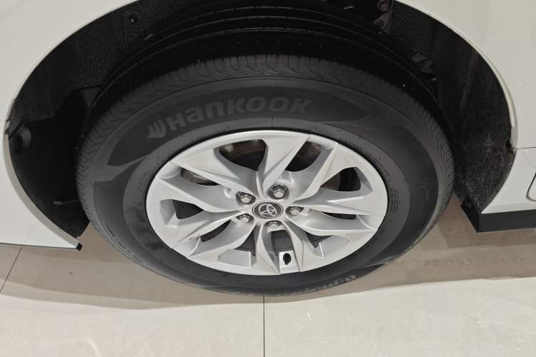Used Toyota Granvia 2024 2.5L Hybrid Comfort Edition Exterior 5