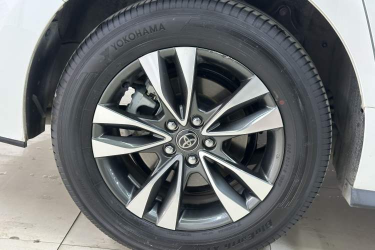 Used Toyota Granvia 2024 2.5L Hybrid Prestige PLUS Four-Wheel Drive Version Exterior 6