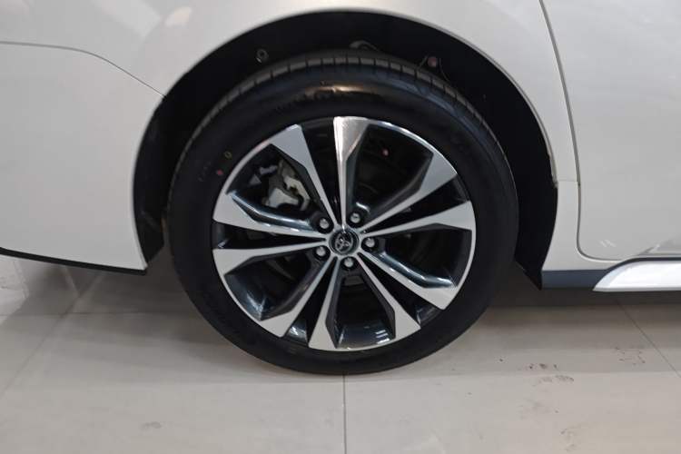 Used Toyota Granvia 2024 2.5L Hybrid Prestige PLUS Edition Exterior 8